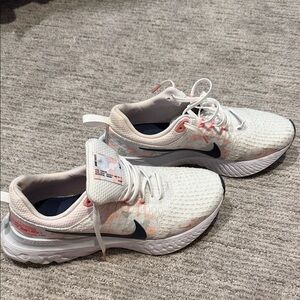 Nike React Floral Sneakers